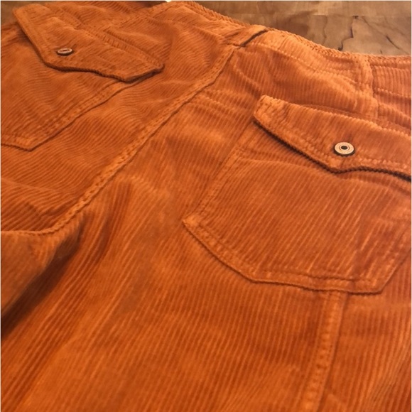 NWT Free People We The Free Harlow
Wide Leg Orange Corduroy Pant Sz
26 - Picture 3 of 6
